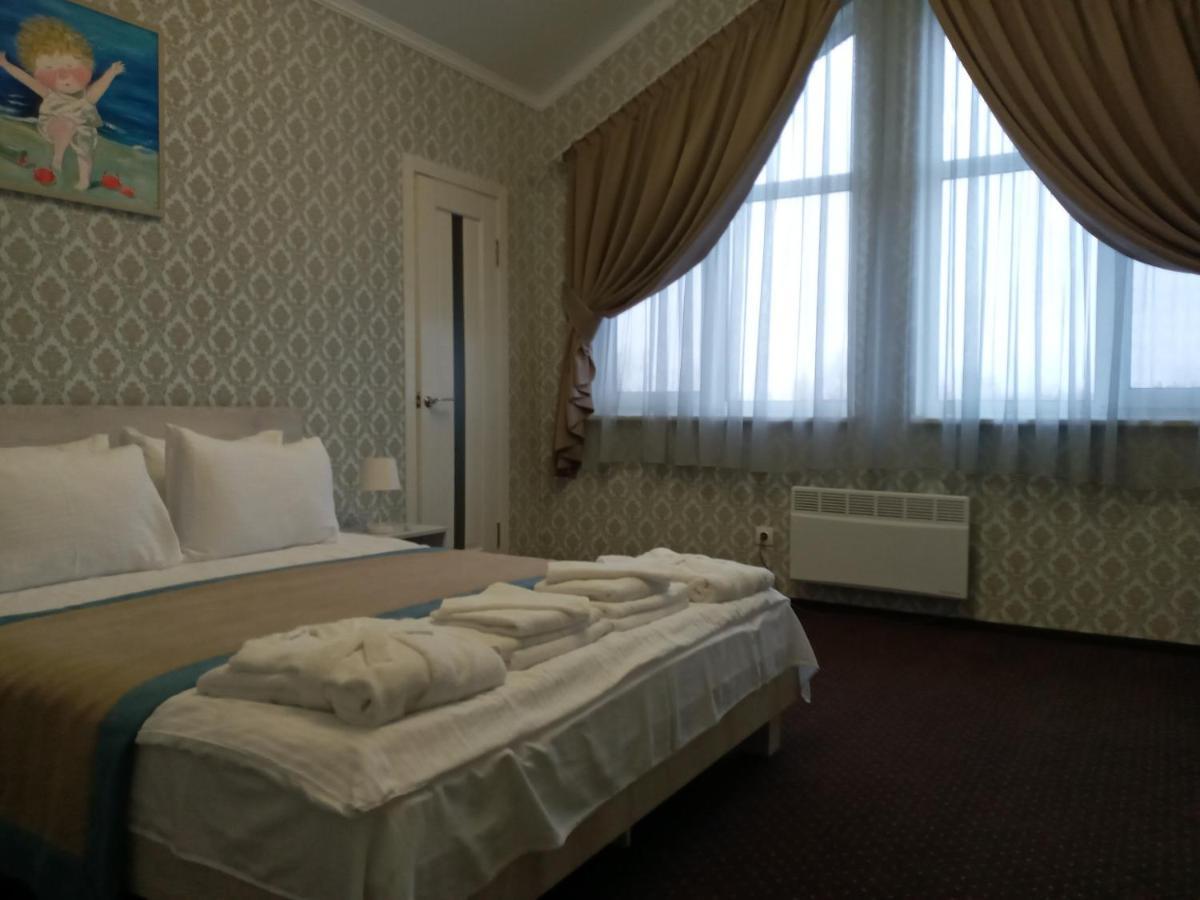 Hotel And Restaurant Complex Lubokray Pereyaslav-Khmelʼnytsʼkyy Exterior foto